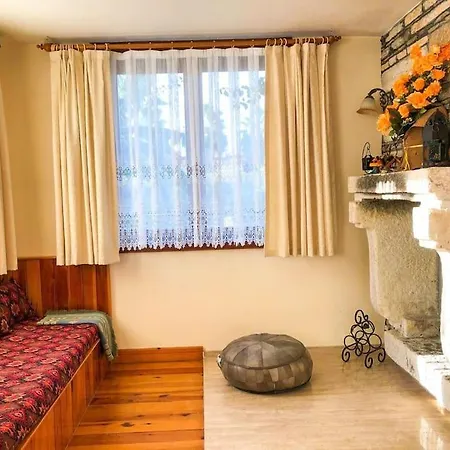 Tas Center ,detached Garden & Pool Villa